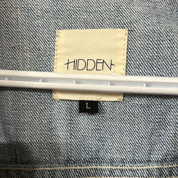 Distressed Jean jacket - Picture 2 of 6